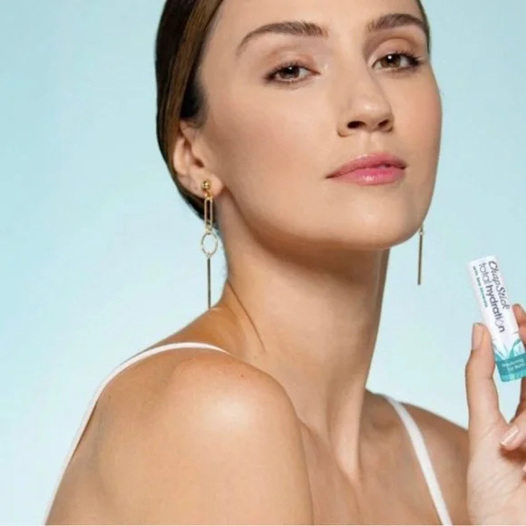 3 ChapStick Total Hydration Nourishing Lip Balm with Sea Minerals, 0.12oz New! - Picture 8 of 14